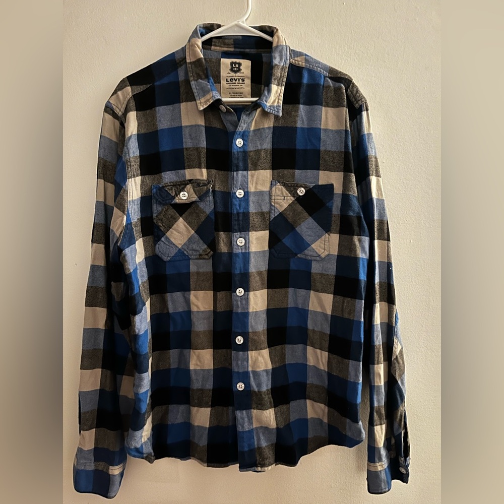 Levi's Men's Blue and Black Checkered Flannel Shirt Size XL